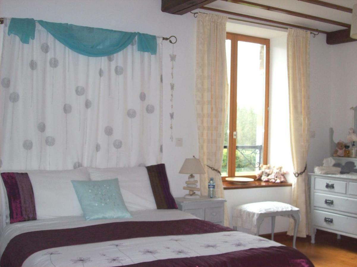 Le Rocher B&B Yvrandes Exterior photo